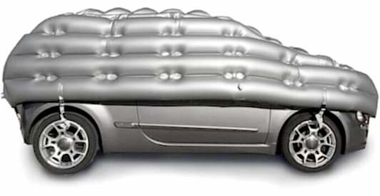 Come proteggere l’auto dalla grandine con il telo gonfiabile