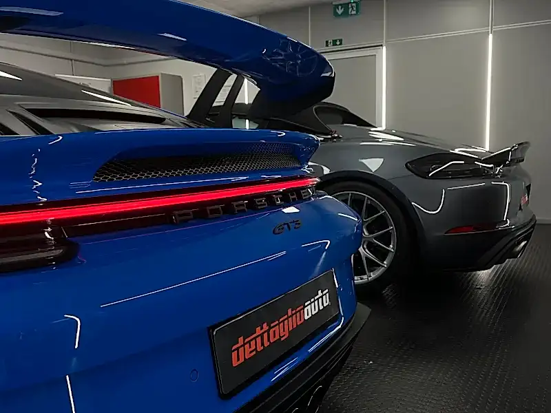 porsche gt3 blu